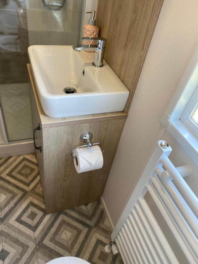 Flookburgh Lake District Prestige Caravan, 3 Bedrooms, Sleeps 8 On Haven Holiday Park المظهر الخارجي الصورة