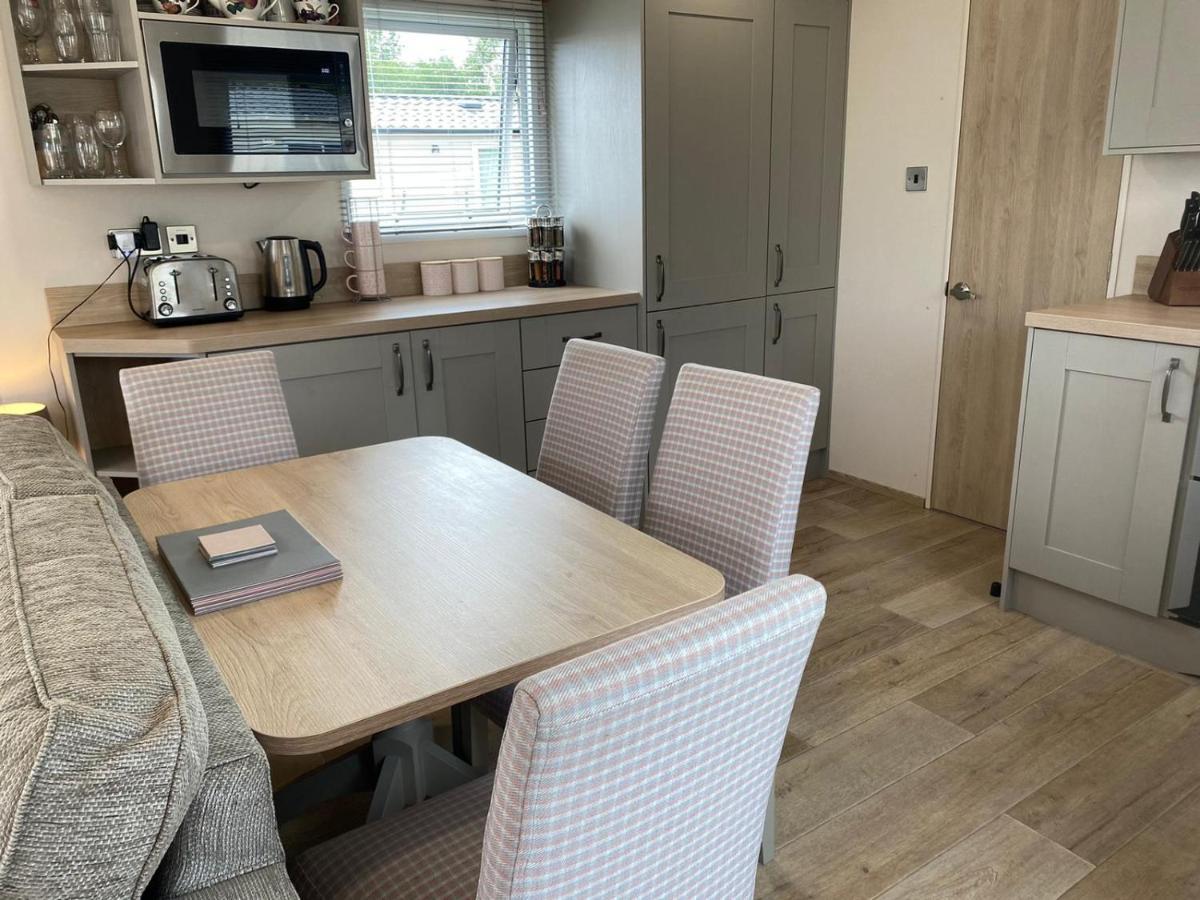 Flookburgh Lake District Prestige Caravan, 3 Bedrooms, Sleeps 8 On Haven Holiday Park المظهر الخارجي الصورة