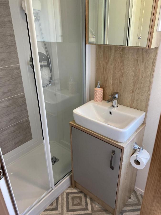 Flookburgh Lake District Prestige Caravan, 3 Bedrooms, Sleeps 8 On Haven Holiday Park المظهر الخارجي الصورة